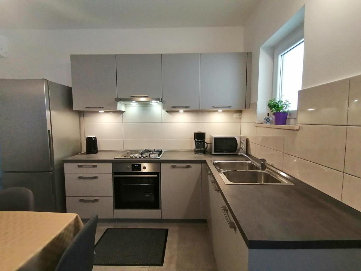 Holiday Apartment Dunja Pula Zewnętrze zdjęcie