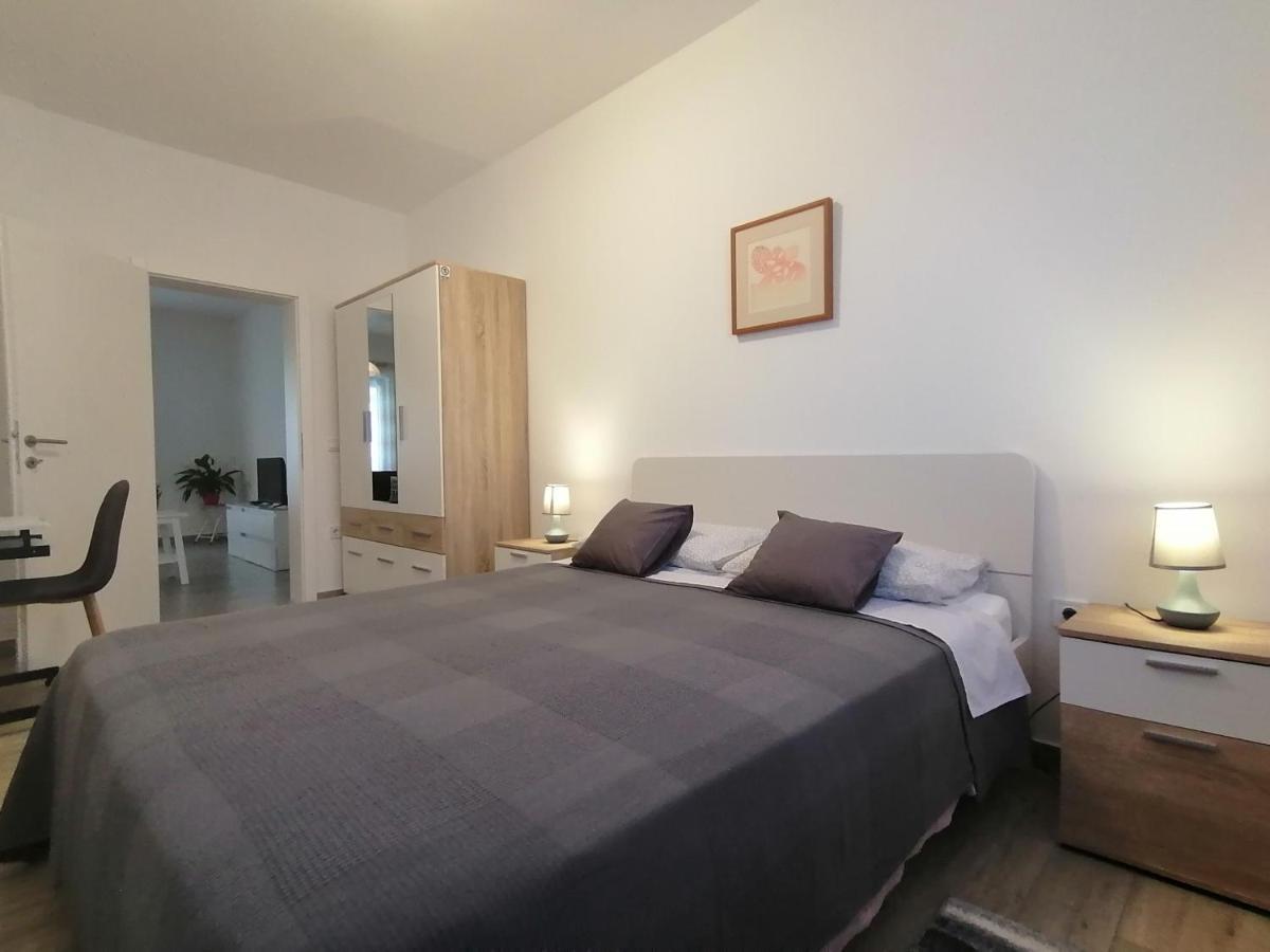 Holiday Apartment Dunja Pula Zewnętrze zdjęcie