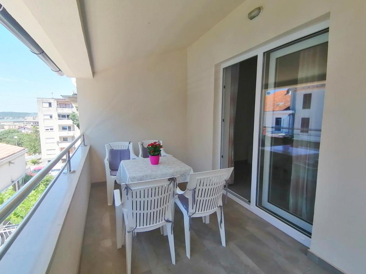 Holiday Apartment Dunja Pula Zewnętrze zdjęcie