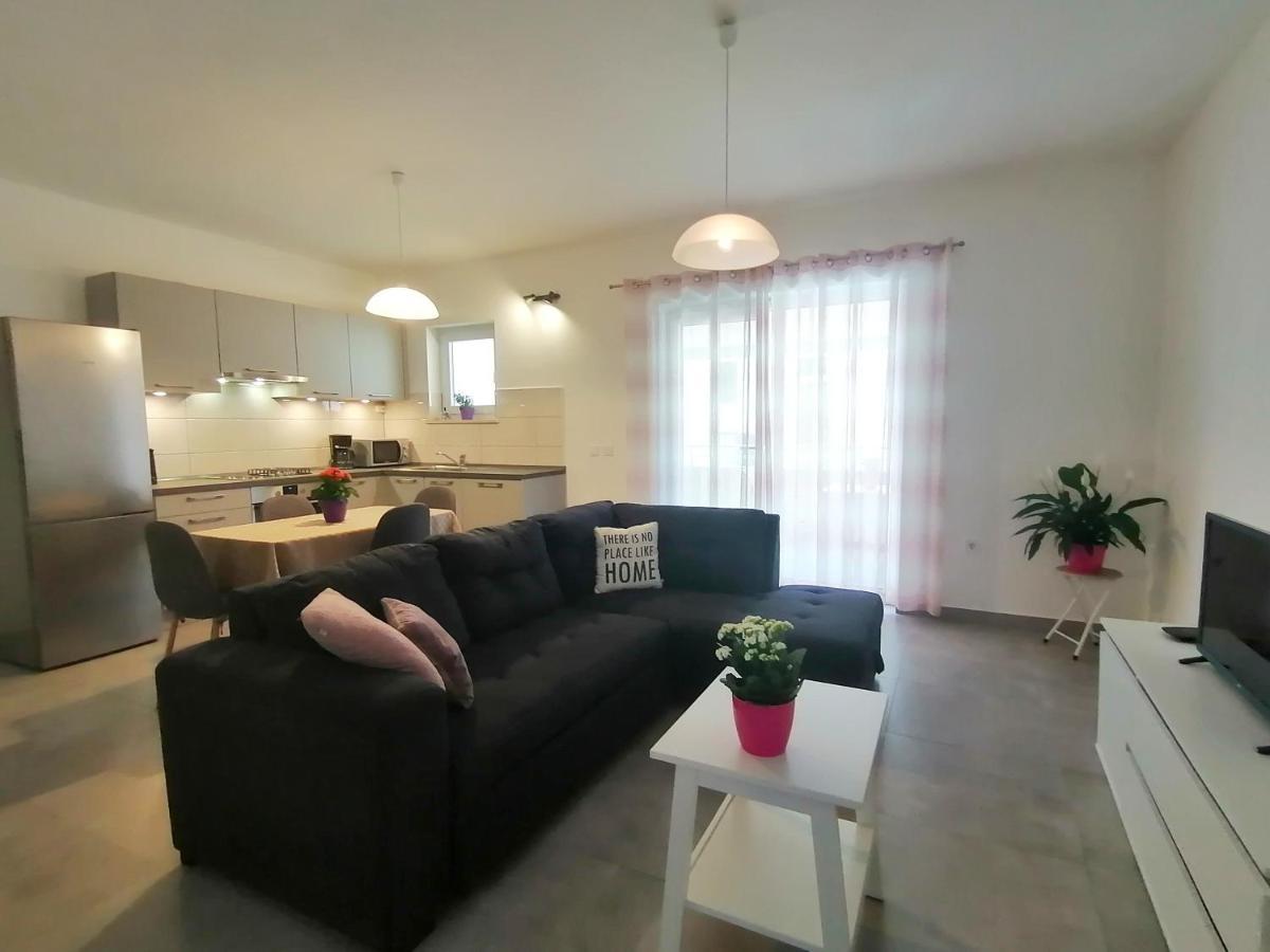 Holiday Apartment Dunja Pula Zewnętrze zdjęcie