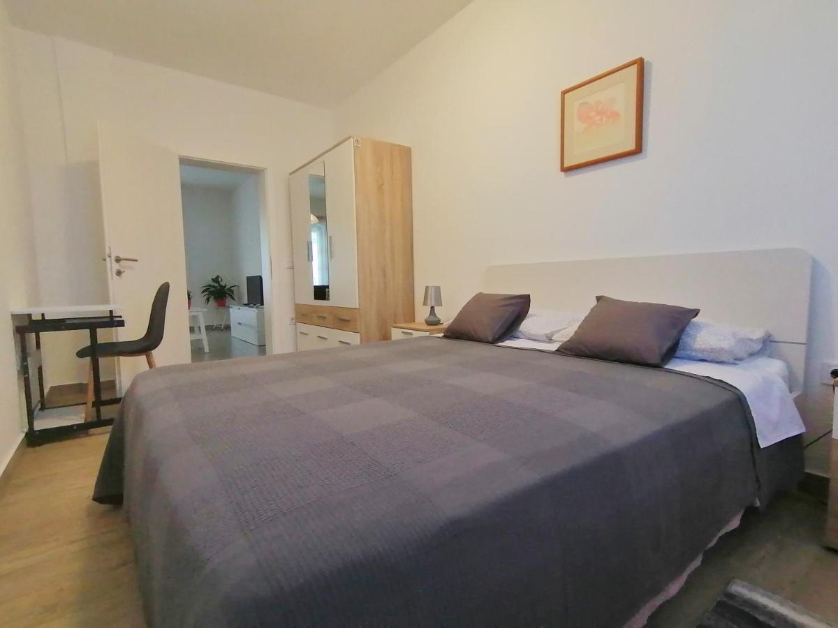 Holiday Apartment Dunja Pula Zewnętrze zdjęcie